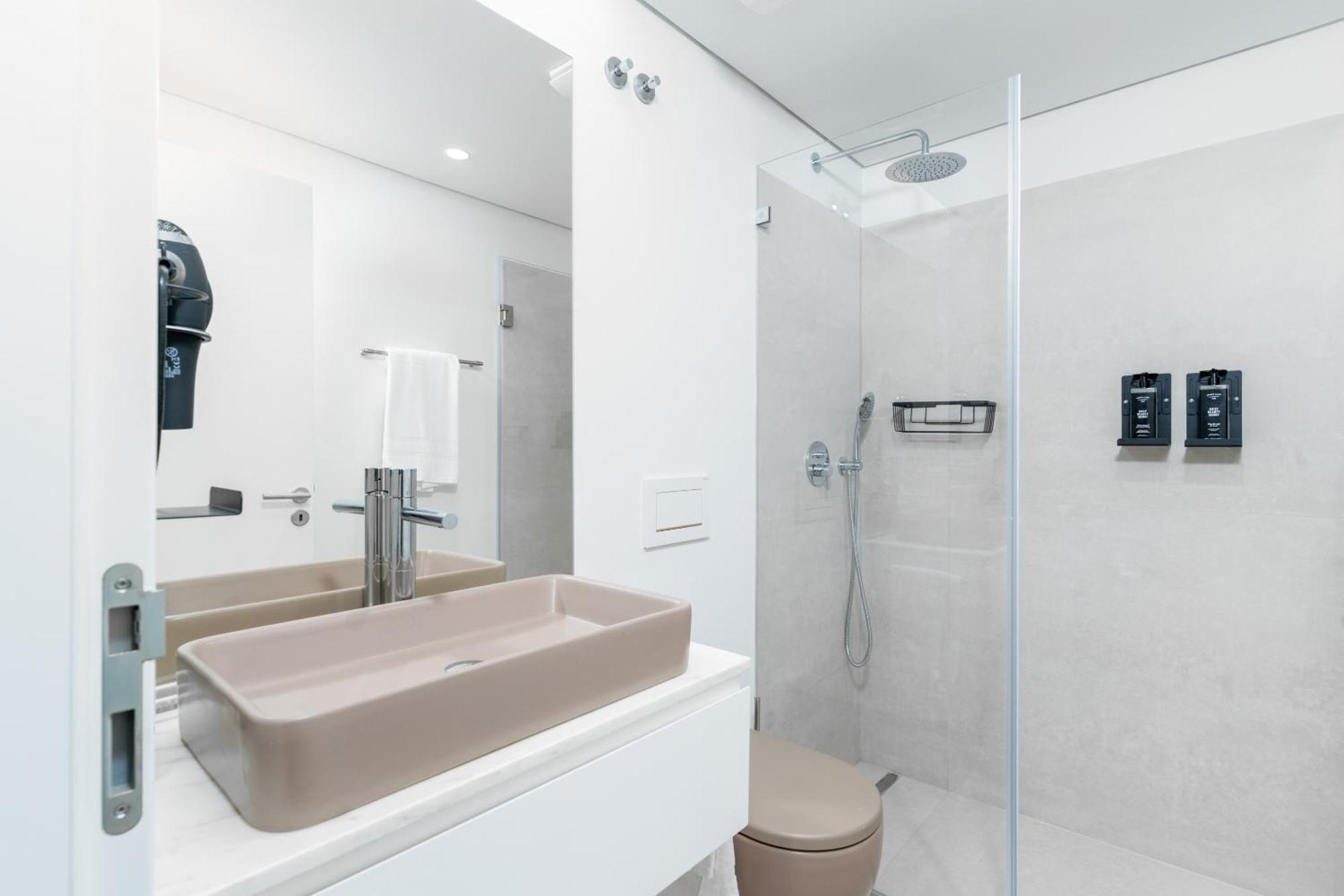 Limehome Evora Rua De Machede 61 Bagian luar foto