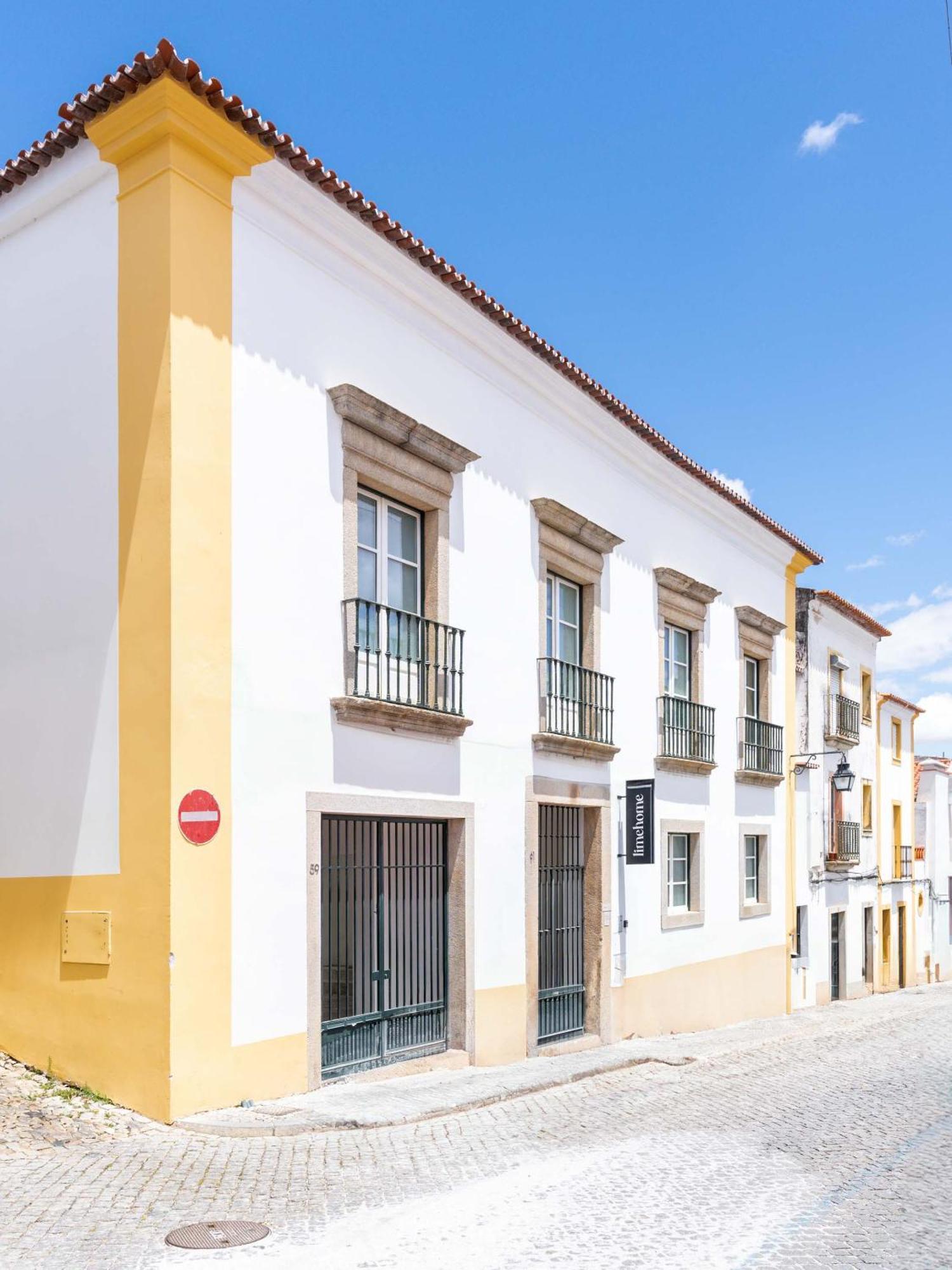 Limehome Evora Rua De Machede 61 Bagian luar foto