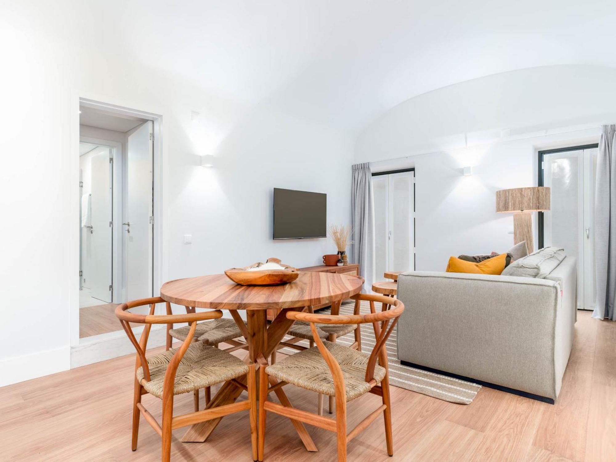 Limehome Evora Rua De Machede 61 Bagian luar foto
