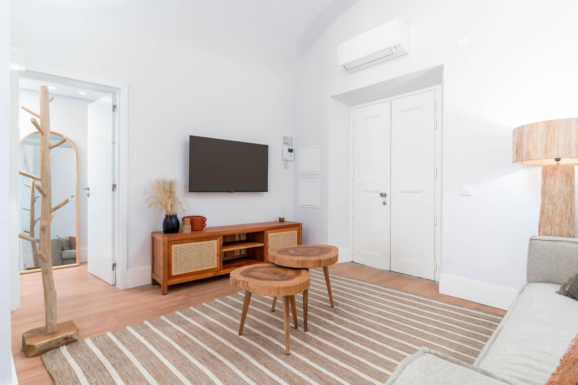 Limehome Evora Rua De Machede 61 Bagian luar foto